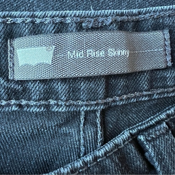 Levi’s Women’s Mid Rise Skinny 5 Pocket Black Denim Jeans, Size 8 - Picture 6 of 12